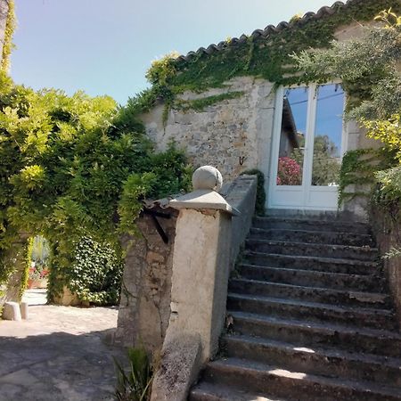 Le Domaine Du Soulier -Gite Et Chambres D'Hotes - La Maison Du Gardien Tornac Esterno foto