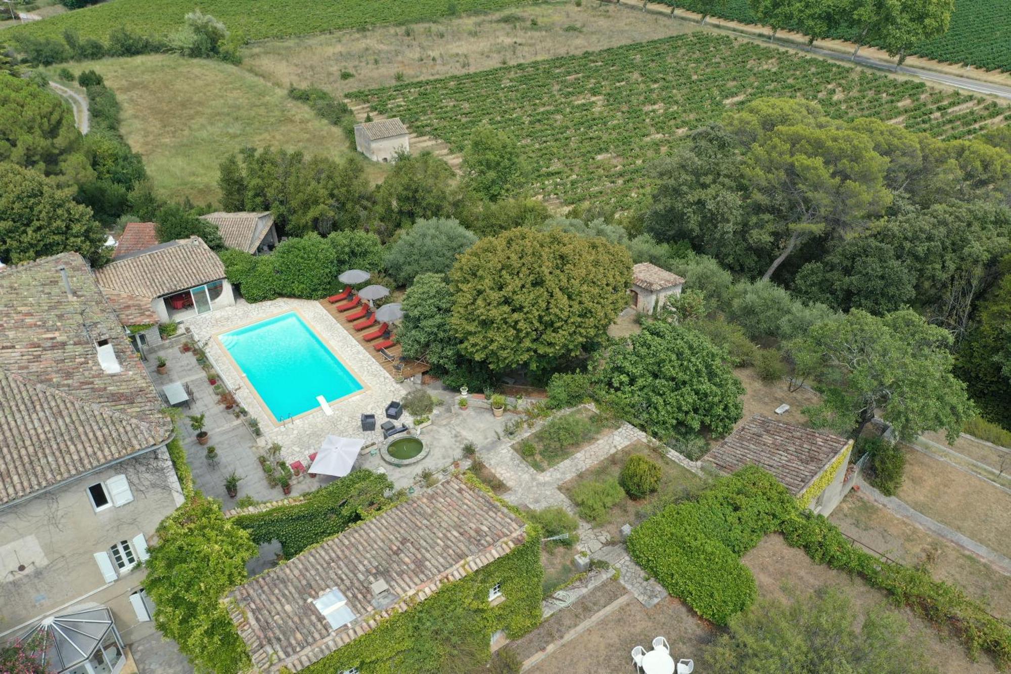 Le Domaine Du Soulier -Gite Et Chambres D'Hotes - La Maison Du Gardien Tornac Esterno foto