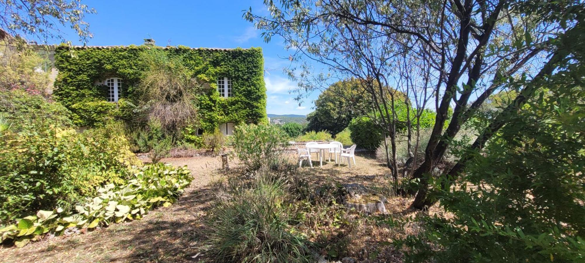 Le Domaine Du Soulier -Gite Et Chambres D'Hotes - La Maison Du Gardien Tornac Esterno foto