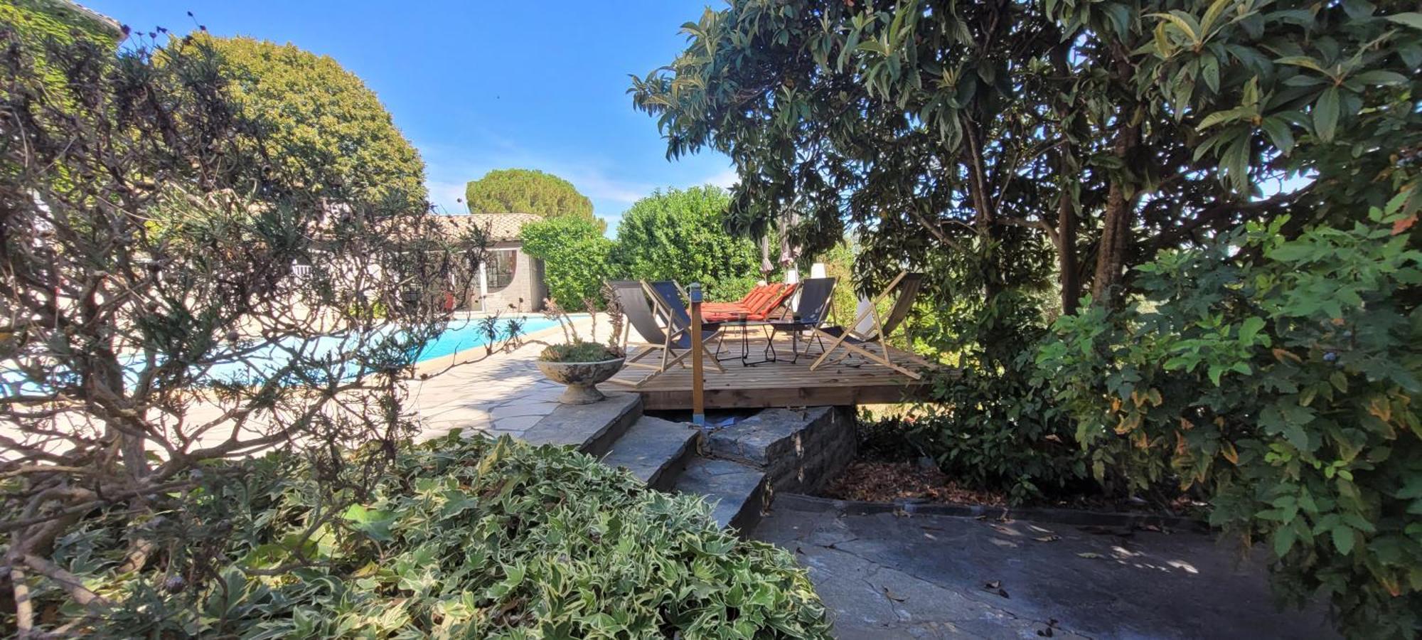 Le Domaine Du Soulier -Gite Et Chambres D'Hotes - La Maison Du Gardien Tornac Esterno foto