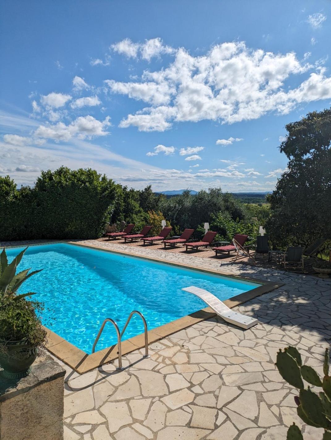 Le Domaine Du Soulier -Gite Et Chambres D'Hotes - La Maison Du Gardien Tornac Esterno foto