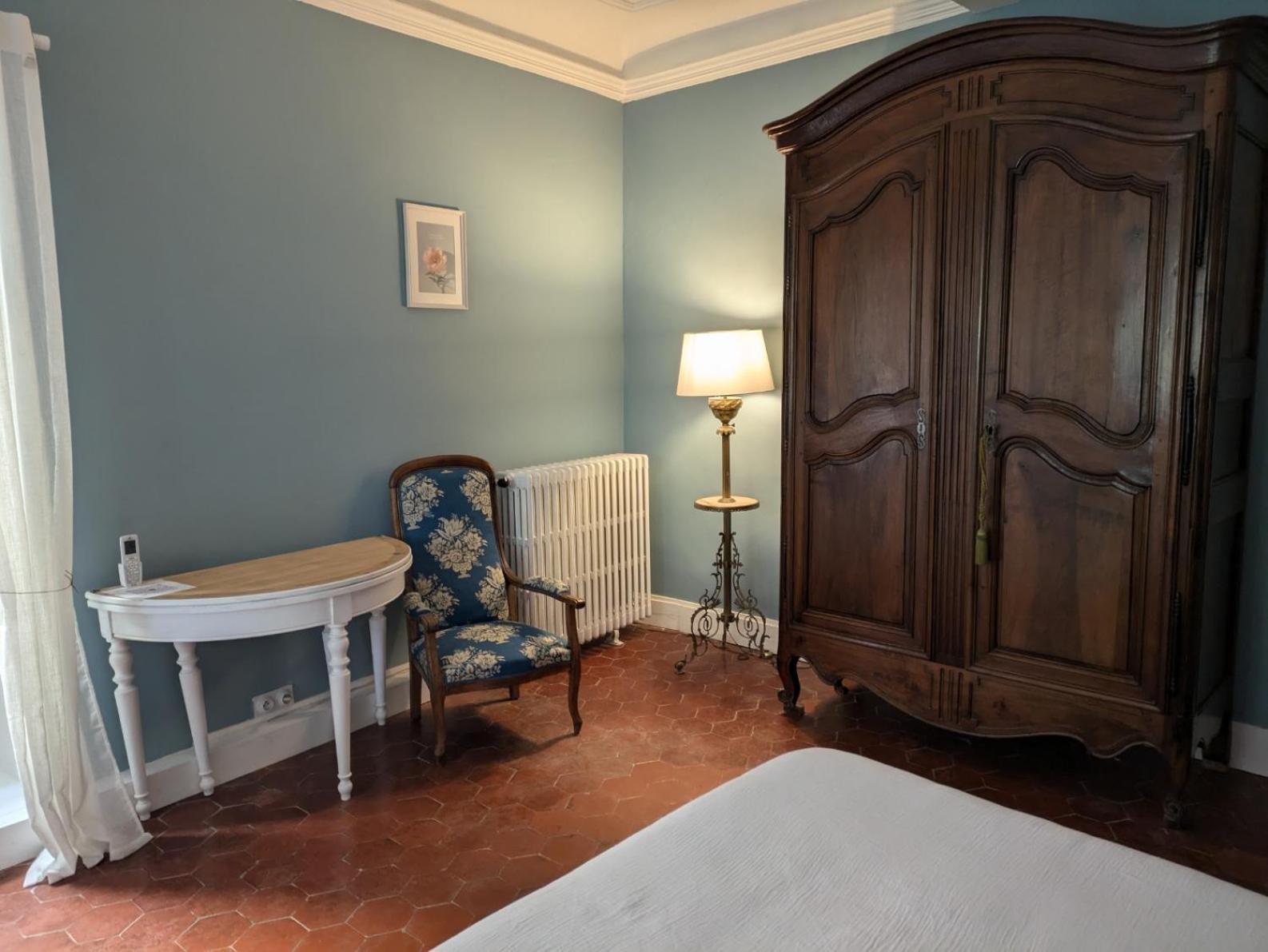 Le Domaine Du Soulier -Gite Et Chambres D'Hotes - La Maison Du Gardien Tornac Esterno foto